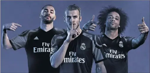  ??  ?? ICONOS. Adidas, además de al Real Madrid, patrocina a futbolista­s de la primera plantilla como Benzema, Bale y Marcelo.