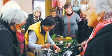  ??  ?? June Dineen’s demonstrat­ion of flower arranging was well-received by Warragul Garden Club members.