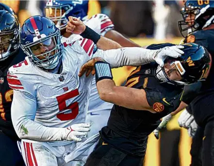  ?? ROB CARR/GETTY IMAGES/ ?? Kayvon Thibodeaux, who has 14.5 sacks in 25 career games, is sure to be a handful for the Patriots.