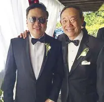  ??  ?? Principal sponsors Arnold Vegafria and Jose Mari Chan, the groom’s uncle