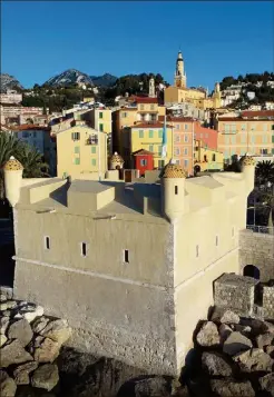  ?? (Photo Sébastien Botella) ?? Le canton de Menton est constitué de  communes, sur le littoral et dans les terres.