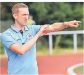  ?? FOTO: JÜRGEN MOLL ?? Drückte gemeinsam mit Olaf Thon und Arne Friedrich die Schulbank: FCR-Trainer Marcel Heinemann.