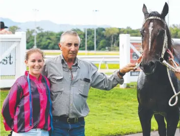  ?? Picture: BRENDAN RADKE ?? HIGH HOPES: Joe D'Addona with Rhiannon Payne and Tutelage, who is racing in Friday’s Benchmark 65 Handicap.