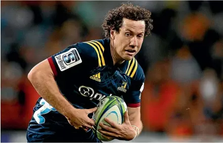  ?? GETTY IMAGES ?? Marty Banks will start in the No 10 jersey against the Blues in Auckland tomorrow night.