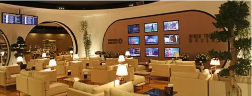  ??  ?? The Turkish Airlines Internatio­nal CIP lounge o ers services such as massage therapy rooms and suite rooms