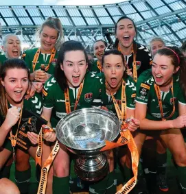  ?? RAMSEY CARDY / SPORTSFILE ?? Captain Ciara McNamara leads way as Cork City WFC players celebrate after beating UCD Waves at Aviva Stadium