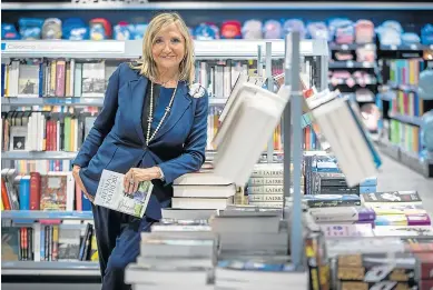  ?? GUILLERMO MESTRE ?? Belén Junco, en El Corte Inglés de Zaragoza, donde ayer presentó su libro.