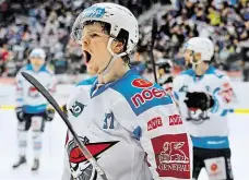  ??  ?? Švédská cesta David Kaše opustil Chomutov, aby se přes Švédsko zkusil dostat do NHL.