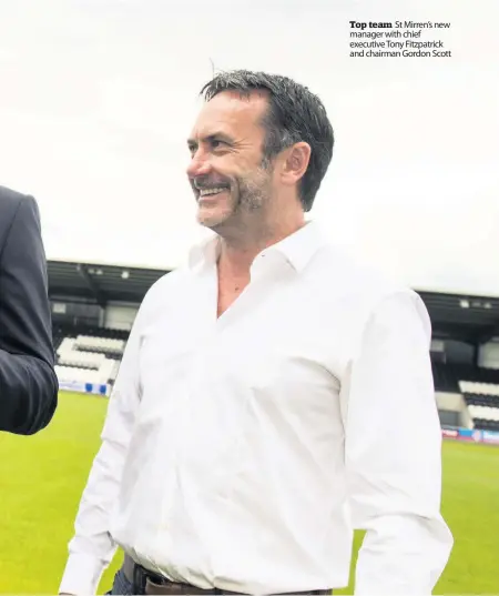  ??  ?? Top team St Mirren’s new manager with chief executive Tony Fitzpatric­k and chairman Gordon Scott