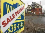  ?? TANIA BARRICKLO—DAILY FREEMAN ?? A ‘sale pending’ sign can be seen at The Dragon Inn property on U.S. Route 9W/134 Burt St. on Tuesday.