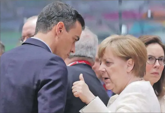  ?? EFE ?? El presidente del Gobierno, Pedro Sánchez, y la canciller alemana Angela Merkel.