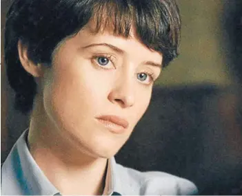  ??  ?? ►En El primer hombre en la luna, Claire Foy encarna a Janet Armstrong.