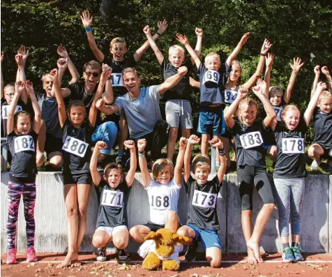  ?? Foto: Stefan Ritschel ?? Das Team des TSV Schwabmünc­hen räumte bei den Landkreism­eisterscha­ften der Nachwuchs-Leichtathl­eten ab.