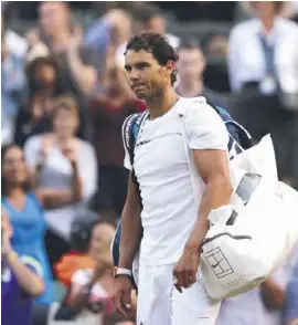  ?? Foto: dpa ?? Abschied aus Wimbledon: Rafael Nadal.