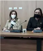  ?? Ln ?? Ana Lucía Delgado (der.) criticó el manejo fiscal del Gobierno. Con ella, Silvia Hernández.