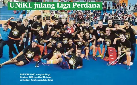  ?? FOTO: MOHD KHAIRUL HELMY MOHD DIN ?? PASUKAN UniKL menjuarai Liga Perdana, TNB Liga Hoki Malaysia di Stadium Tengku Abdullah, Bangi.