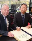  ??  ?? Cathaoirle­ach Cllr Seamus Kilgannon and His Excellency Ambassador Kang-il Huwas.