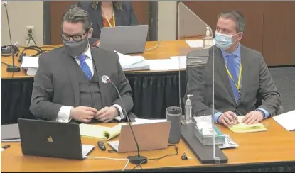  ?? COURT TV, VIA AP, POOL ?? Derek Chauvin (right) in court with attorney Eric Nelson this week.