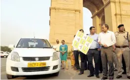  ?? PRITAM BANDYOPADH­YAY ?? Delhi police chief Amulya Patnaik during the launch of “Street Safe” campaign of Ola Cabs and felicitati­on of good Samaritans at Rajpath on Tuesday. Mr Patnaik said such initiative­s should be emulated by other companies.