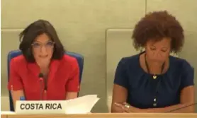  ?? CAPTURA ?? Adriana Bolaños, directora de Política Exterior de la Cancillerí­a, fue quien expuso el informe al Consejo de Derechos Humanos. A su lado, Shara Duncan, embajadora alterna ante la ONU.