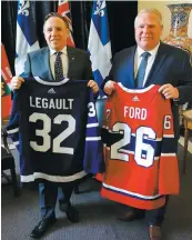  ?? PHOTO D’ARCHIVES, MARC-ANDRÉ GAGNON ?? En novembre 2018, les premiers ministres François Legault et Doug Ford s’étaient échangé des chandails de hockey.