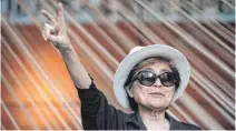  ?? FOTO: SASHENKA GUTIÉRREZ/EFE/DPA ?? Yoko Ono, Menschenre­chtsaktivi­stin, Filmemache­rin und Künstlerin, feiert am 18. Februar ihren 91. Geburtstag.