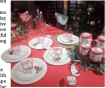  ?? ?? 'NOCHE buena'-ready flatware.