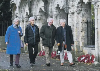  ?? PICTURE: JONATHAN GAWTHORPE ?? GATHERING: Josephine Walker, Graeme Guilbert, Derek Phillips and Mike Griffiths on their visit to York Minster.