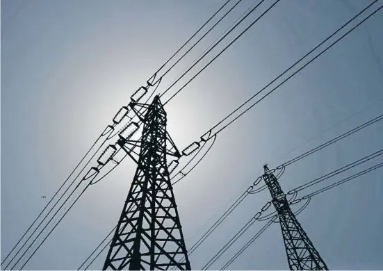  ?? ?? El preu mitjà de l’electricit­at al mercat majorista es va situar ahir en 165,59 euros el megawatt-hora