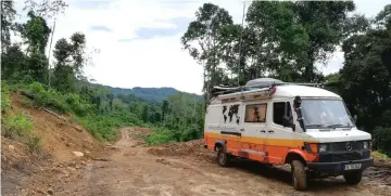  ??  ?? Andi’s campervan on a logging road in Sabah.