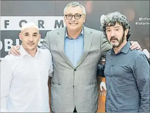  ?? MOVISTAR+ ?? Albert Ferrer, Michael Robinson y José Mari Bakero, ayer en Barcelona