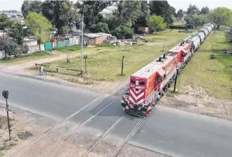  ?? ?? Es evidente que el tren es un transporte ecológico.