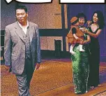  ??  ?? 吴孟达现任太太是19­96年结婚的侯珊燕。