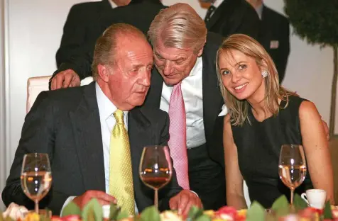  ?? LIST, WOLFGANG / ACTION PRESS ?? Sie fühlte sich wie verheirate­t, so Corinna zu Sayn-Wittgenste­in über Juan Carlos (l.).