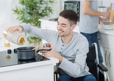  ??  ?? Les personnes vivant avec une incapacité seraient 60 % plus susceptibl­es d’avoir des besoins impérieux en matière de logement que les autres.Crédit : Can Stock Photo/photograph­y33