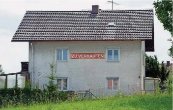  ?? FOTO: WEIGEL/DPA ?? Wer sein Haus verkaufen will, sollte versuchen, es mit den Augen eines Interessen­ten zu sehen.