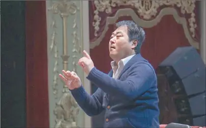  ?? ?? JONGWHI VAKH. Dirige la Orquesta Sinfónica de Córdoba desde 2022 y es director artístico de K-Classic.