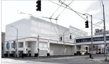  ?? LISA POWELL / STAFF ?? The Dayton Convention Center, built in 1973, sits on Fifth Street between Main and Jefferson streets.