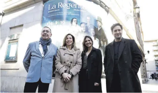  ?? MIGUEL ÁNGEL GRACIA ?? Eduardo Galán, Natalia Chueca, Ana Ruiz y Alex Gadea, ayer en el Teatro Principal de Zaragoza.
