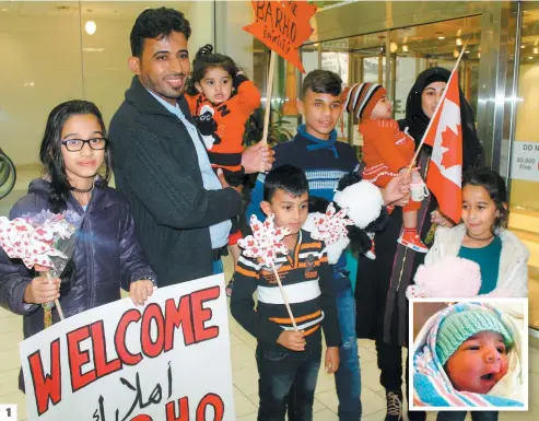  ?? PHOTOS COURTOISIE, PAT HEALEY, ENFIELD WEEKLY PRESS ET REUTERS ?? 11. La famille Barho à l’aéroport d’halifax le jour de son arrivée au Canada, en septembre 2017, alors que leur plus jeune, Abdullah (en mortaise), n’était pas encore né.2. Le brasier particuliè­rement violent a été rapidement maîtrisé par les pompiers. 3. L’enquête se poursuivai­t hier pour tenter de comprendre les causes de l’incendie.