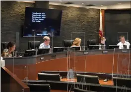  ?? RILEY BLAKE — ENTERPRISE-RECORD ?? Left to right, councilor Deepika Tandon, Mayor Andrew Coolidge, Vice Mayor Kasey Reynolds, councilor Alex Brown and councilor Sean Morgan begin Tuesday’s council meeting.