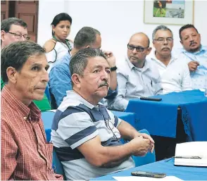  ??  ?? PREVISIÓN. La producción de granos básicos es severament­e perjudicad­a, puesto que los cultivos necesitan lluvia para una cosecha fructífera. Sectores se reunieron para tomar acciones sobre el asunto.