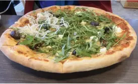  ?? ?? Pizza Fantasia, ett av få vegetarisk­a alternativ.