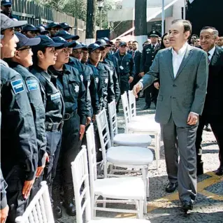  ?? ESQUIVEL ?? Alfonso Durazo Montaño encabezó el Décimo aniversari­o del Servicio de Protección Federal/isaac