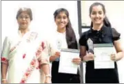  ??  ?? Principal, Minakshi Kushwaha with the winners at Birla Vidya Niketan, Pushp Vihar