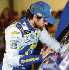  ?? JARED C. TILTON / GETTY IMAGES ?? Chase Elliott might need to win today in Arizona to have any hope of advancing to next week’s championsh­ip round for the NASCAR season title at Homestead-Miami Speedway.