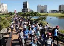  ??  ?? SCENIC ROUTE: Thousands of Capetonian­s took part in the Wholesome Bread Cape Town Big Walk 2018 presented by Jive. The walk offered a morning of fun, fitness and festivity for the whole family