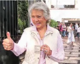  ??  ?? ELECCIÓN. Olga Sánchez Cordero, el domingo, tras emitir su voto.