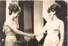  ??  ?? Divas live: Pilita meets Timi Yuro, the American soul and R&B singer who became popular in the Philippine­s in the late ‘60s.