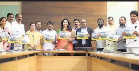  ?? BACHCHAN KUMAR ?? The NMMC budget being presented to the standing committee on Monday.